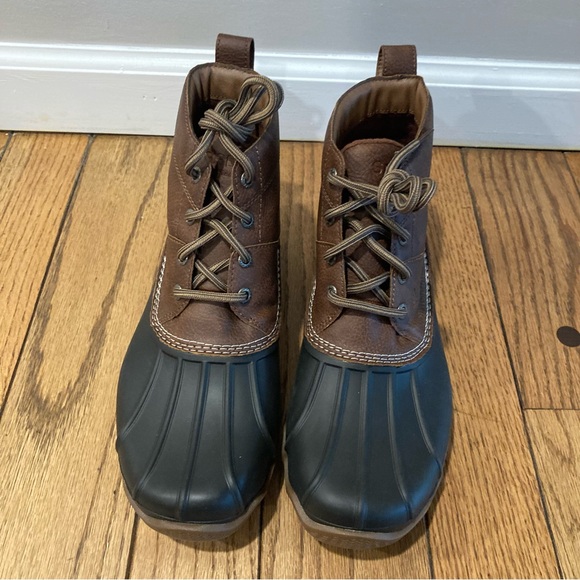NEW Men’s 8.5 Sperry Brewster Low Duck Boots - Picture 3 of 6